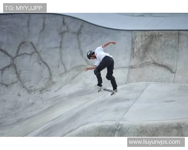 武汉滑板队的速度之美与激情探索滑板文化的魅力与挑战 武汉滑板队的速度之美与激情探索滑板文化的魅力与挑战